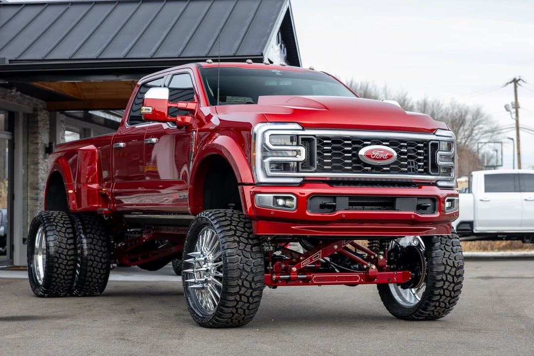 2025 Ford Super Duty 5th Gen - Image 9 of 21
