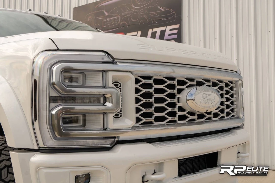 2025 Ford Super Duty 5th Gen - Image 18 of 21