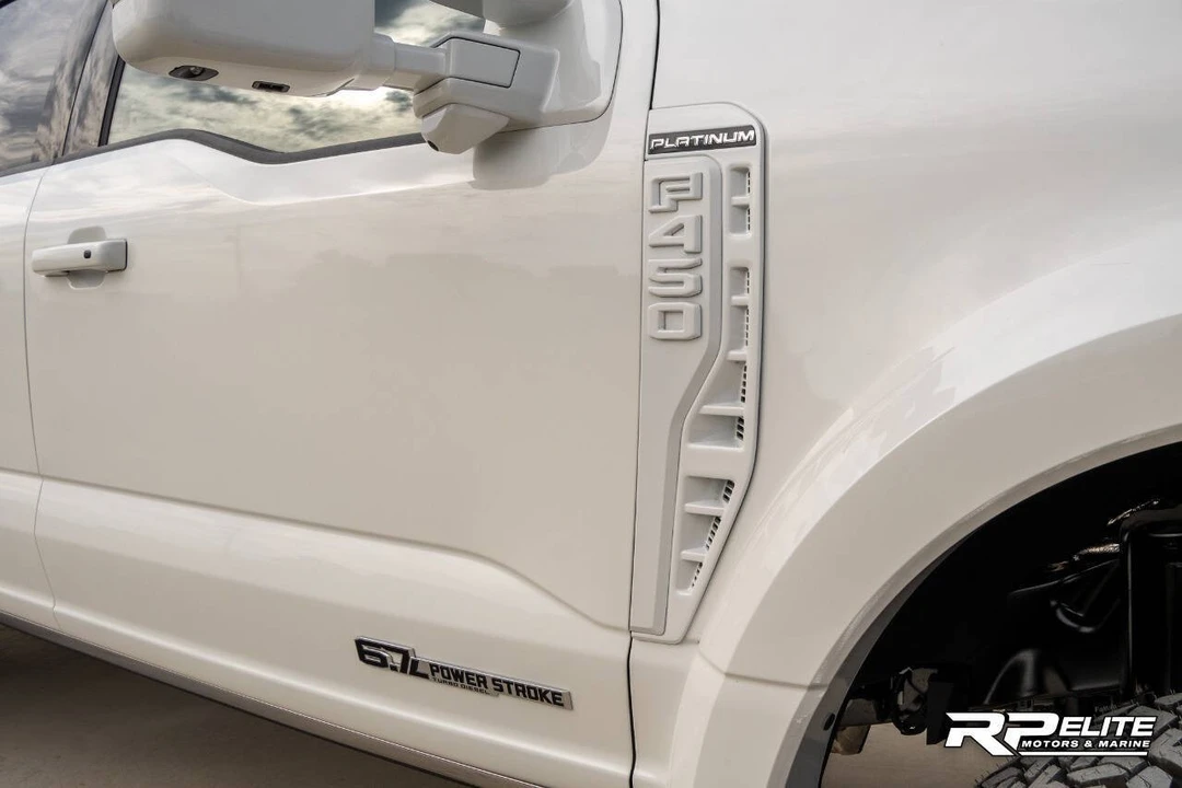 2025 Ford Super Duty 5th Gen - Image 13 of 21