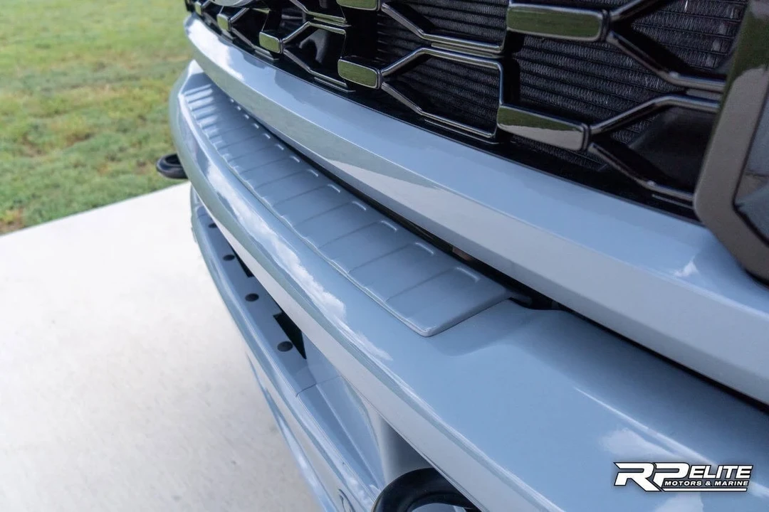 2025 Ford Super Duty 5th Gen - Image 19 of 21