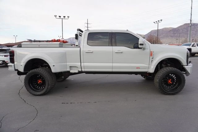 2025 Ford Super Duty 5th Gen - Image 13 of 21