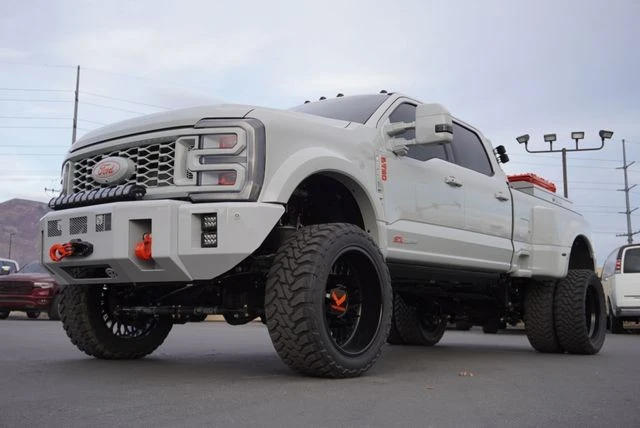 2025 Ford Super Duty 5th Gen - Image 6 of 21