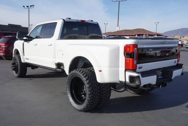 2025 Ford Super Duty 5th Gen - Image 8 of 21