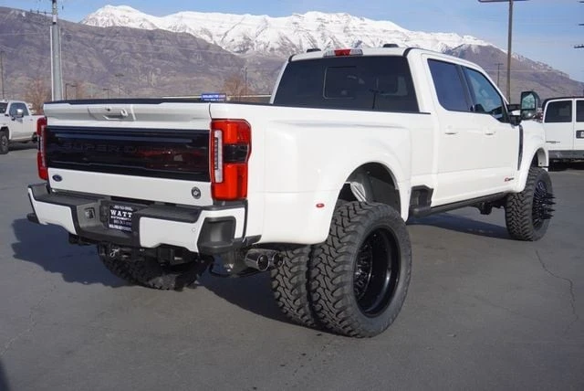 2025 Ford Super Duty 5th Gen - Image 13 of 21
