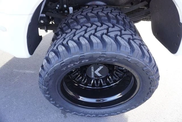2025 Ford Super Duty 5th Gen - Image 19 of 21