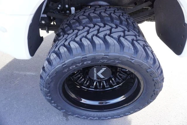 2025 Ford Super Duty 5th Gen - Image 19 of 21