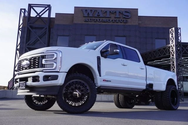 2025 Ford Super Duty 5th Gen - Image 3 of 21