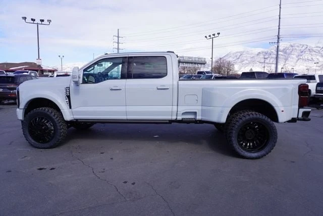 2025 Ford Super Duty 5th Gen - Image 7 of 21