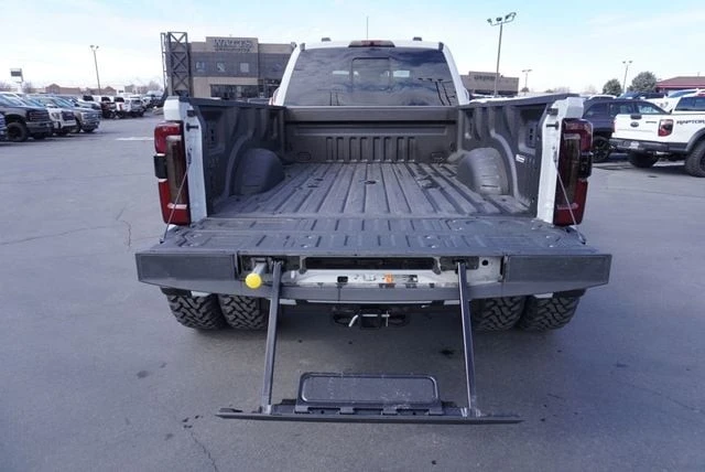 2025 Ford Super Duty 5th Gen - Image 11 of 21