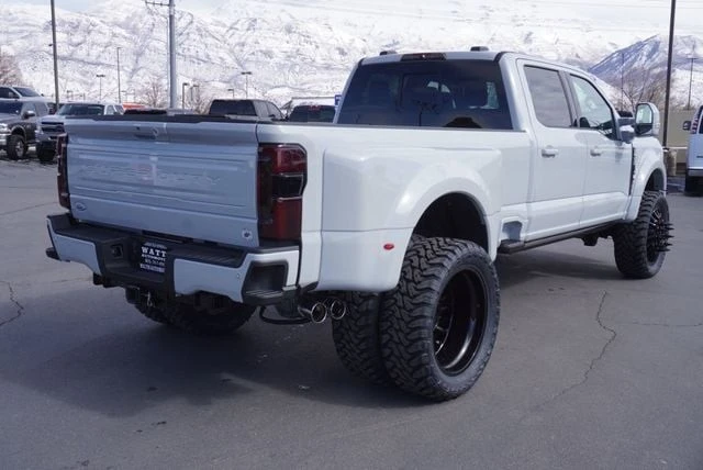 2025 Ford Super Duty 5th Gen - Image 13 of 21