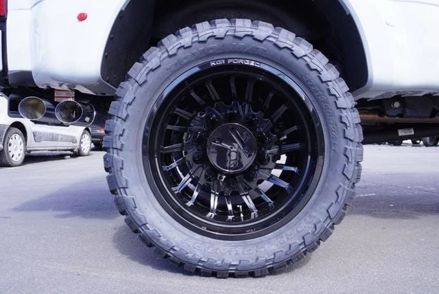 2025 Ford Super Duty 5th Gen - Image 18 of 21