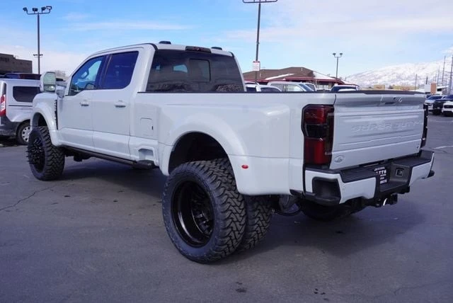 2025 Ford Super Duty 5th Gen - Image 8 of 21