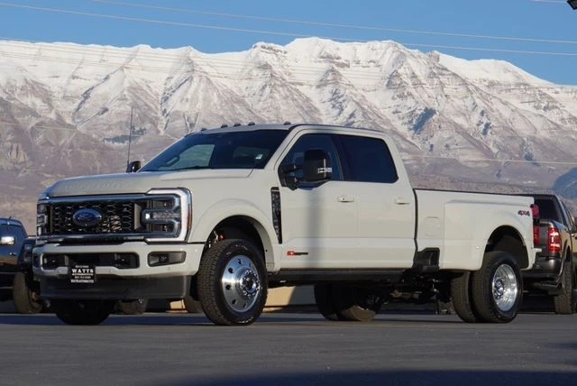 2025 Ford Super Duty 5th Gen - Image 2 of 21
