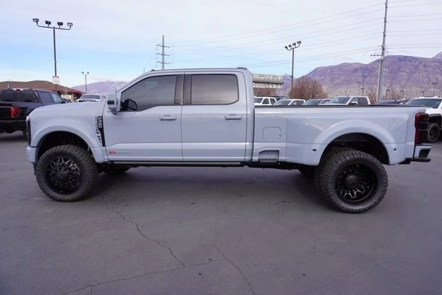 2025 Ford Super Duty 5th Gen - Image 7 of 21