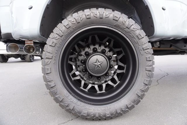 2025 Ford Super Duty 5th Gen - Image 18 of 21