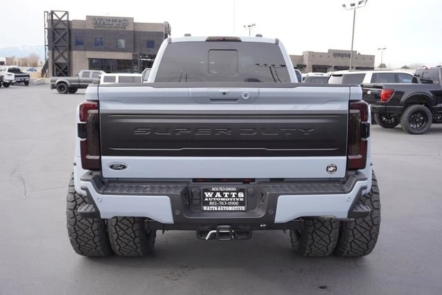 2025 Ford Super Duty 5th Gen - Image 9 of 21
