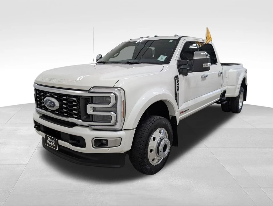 2025 Ford Super Duty 5th Gen - Image 19 of 31