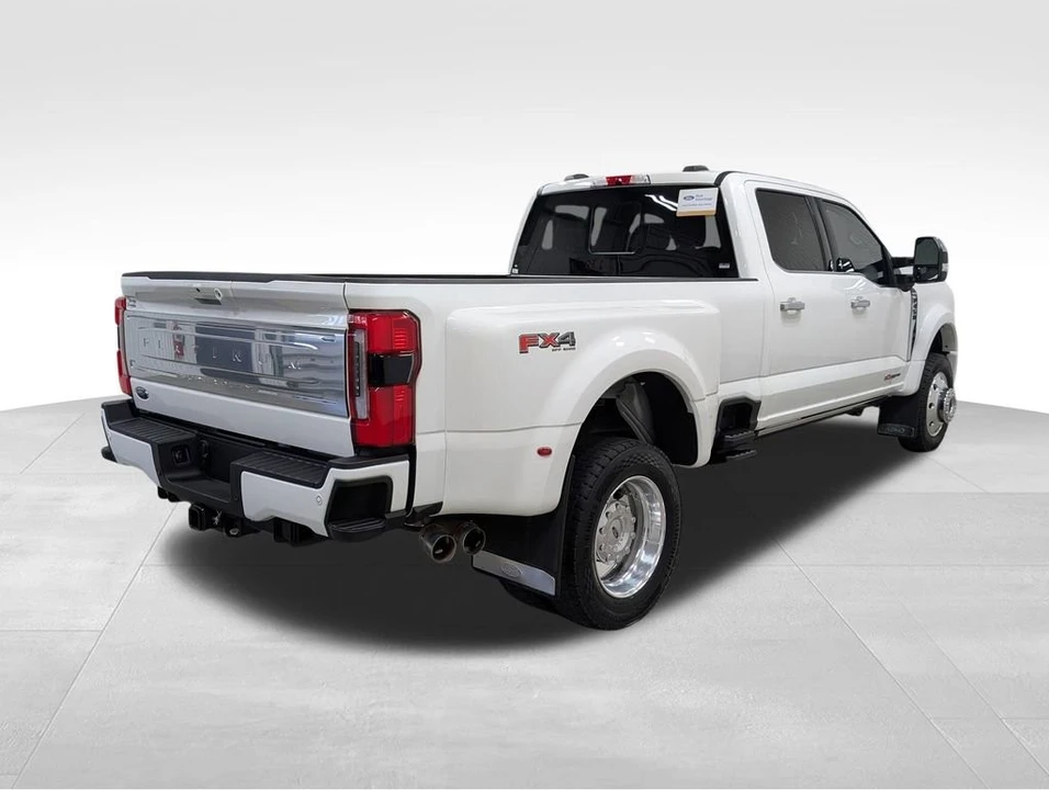 2025 Ford Super Duty 5th Gen - Image 23 of 31