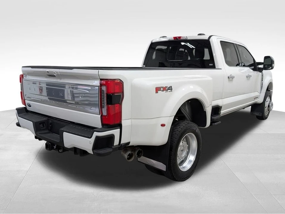 2025 Ford Super Duty 5th Gen - Image 7 of 12