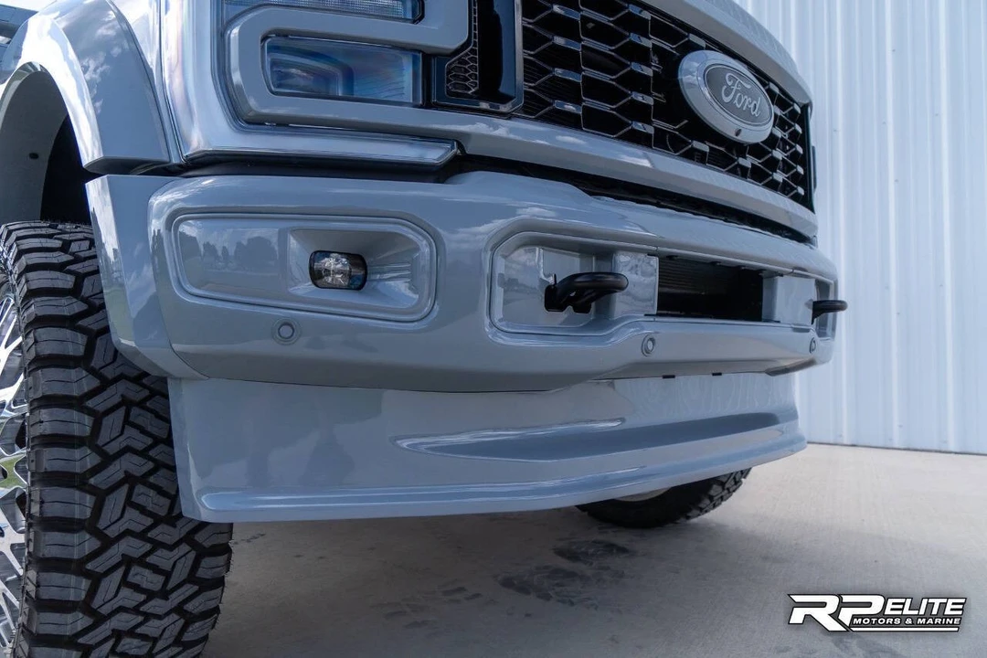 2025 Ford Super Duty 5th Gen - Image 16 of 21