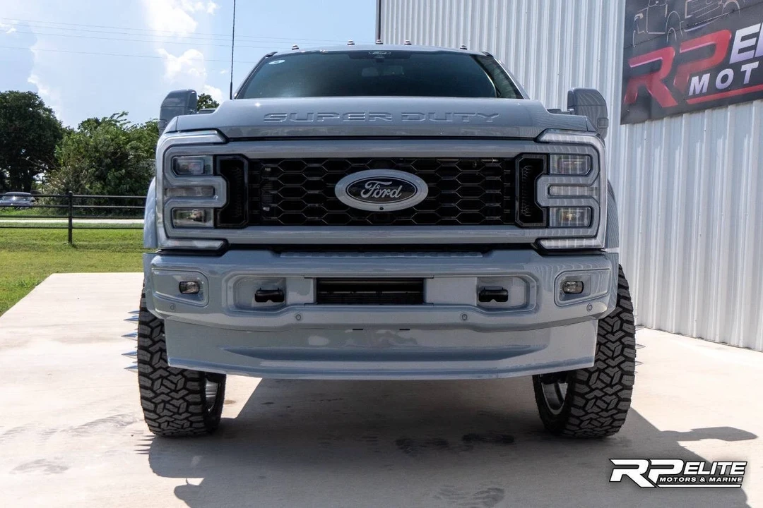 2025 Ford Super Duty 5th Gen - Image 3 of 21