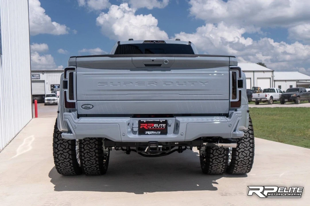 2025 Ford Super Duty 5th Gen - Image 6 of 21