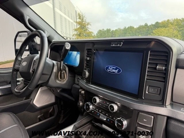 2025 Ford Super Duty 5th Gen - Image 11 of 12