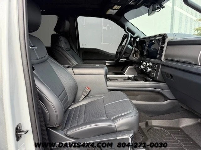 2025 Ford Super Duty 5th Gen - Image 9 of 12