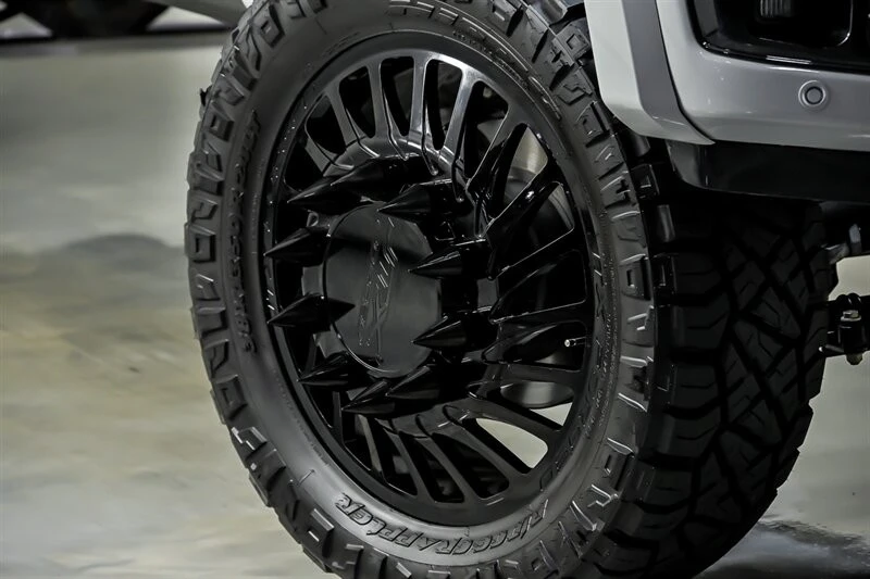 2025 Ford Super Duty 5th Gen - Image 3 of 31