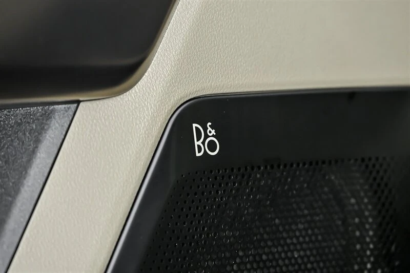 2025 Ford Super Duty 5th Gen - Image 16 of 31