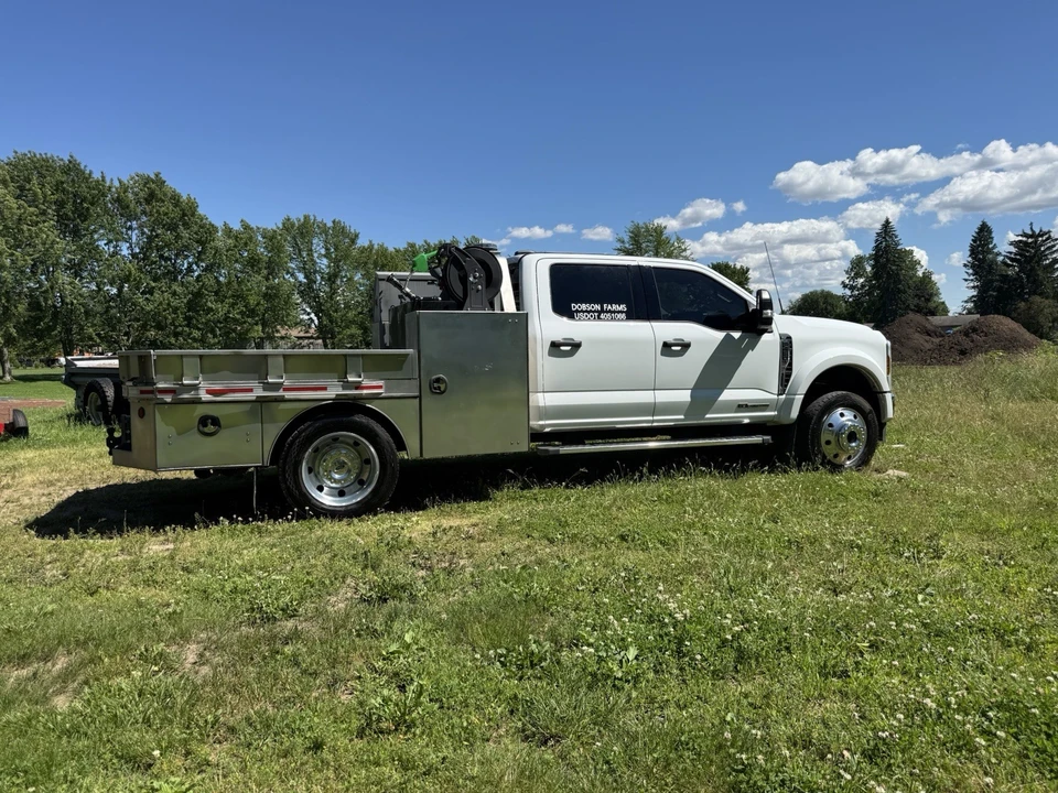 2025 Ford Super Duty 5th Gen - Image 4 of 11