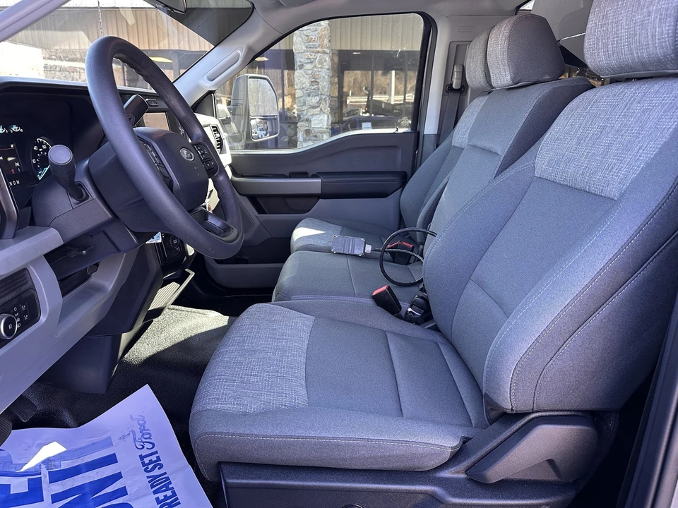 2025 Ford Super Duty 5th Gen - Image 11 of 12