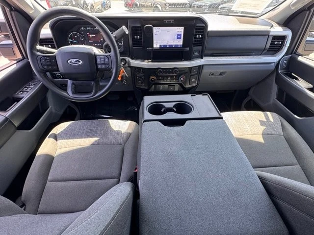 2025 Ford Super Duty 5th Gen - Image 26 of 30