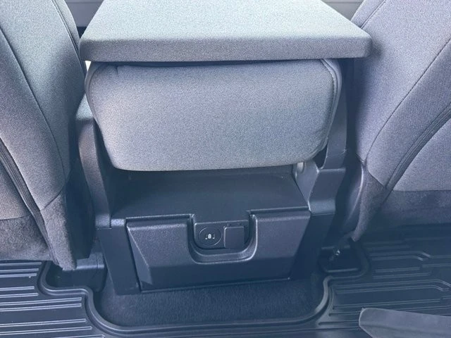2025 Ford Super Duty 5th Gen - Image 28 of 30