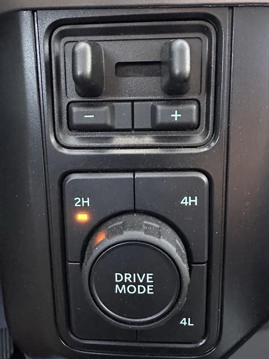 2025 Ford Super Duty 5th Gen - Image 20 of 31