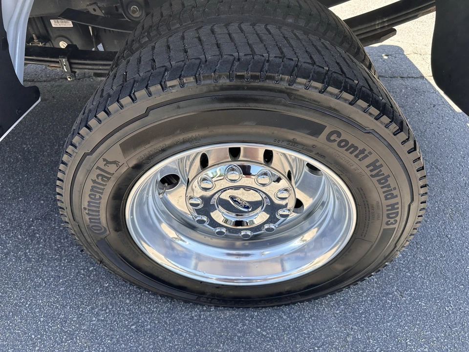 2025 Ford Super Duty 5th Gen - Image 30 of 31