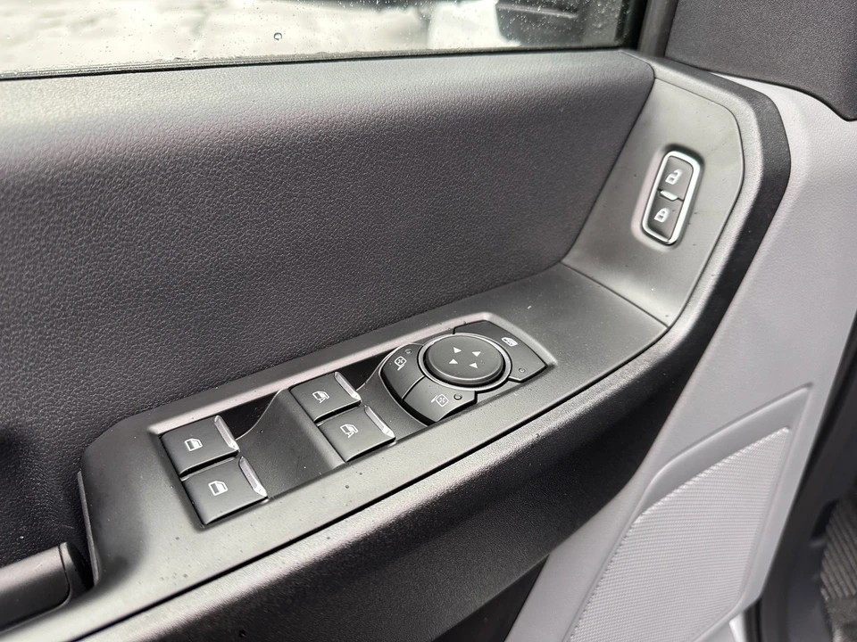 2025 Ford Super Duty 5th Gen - Image 15 of 21