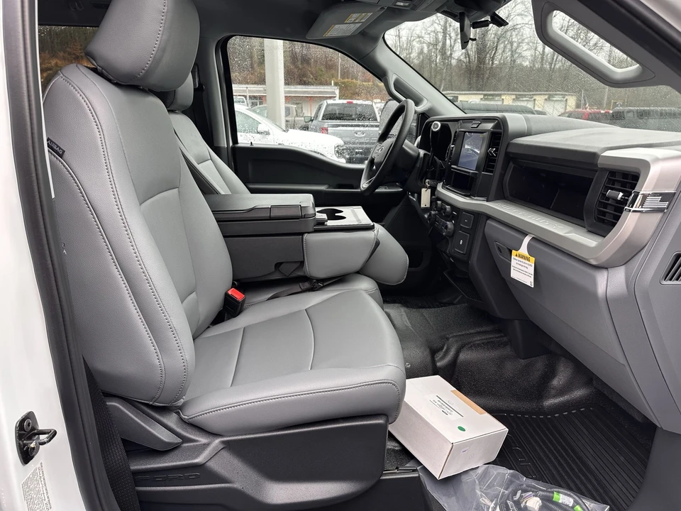 2025 Ford Super Duty 5th Gen - Image 12 of 21