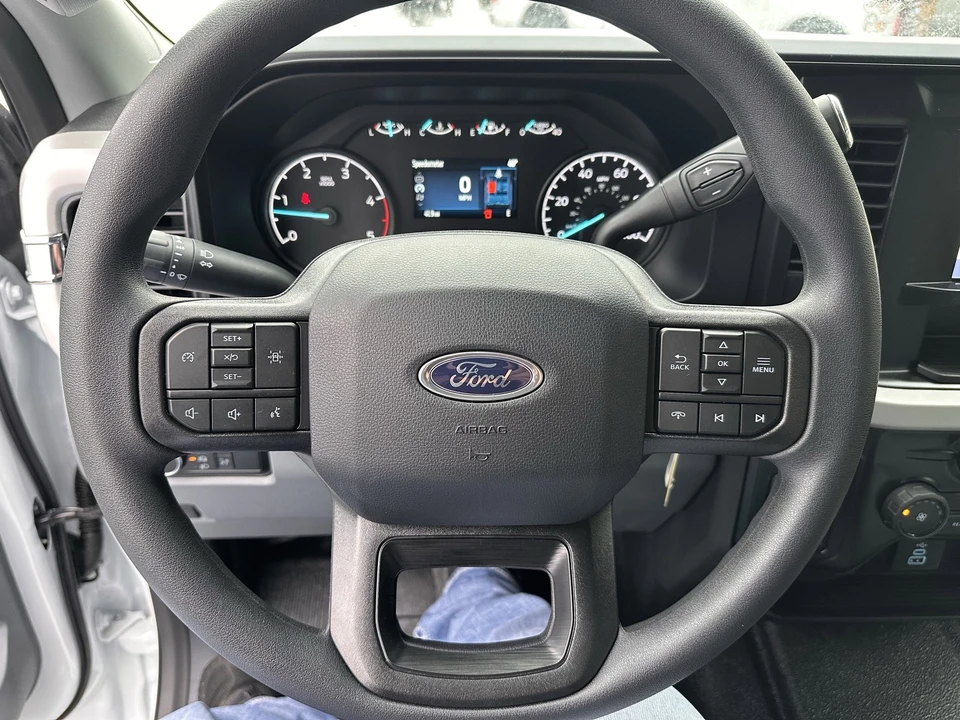2025 Ford Super Duty 5th Gen - Image 18 of 21