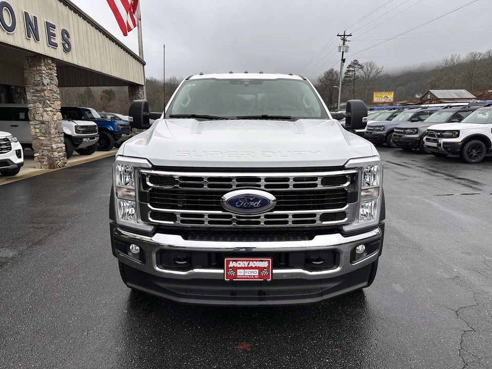 2025 Ford Super Duty 5th Gen - Image 3 of 21