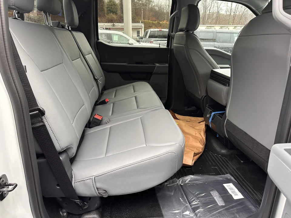 2025 Ford Super Duty 5th Gen - Image 14 of 21