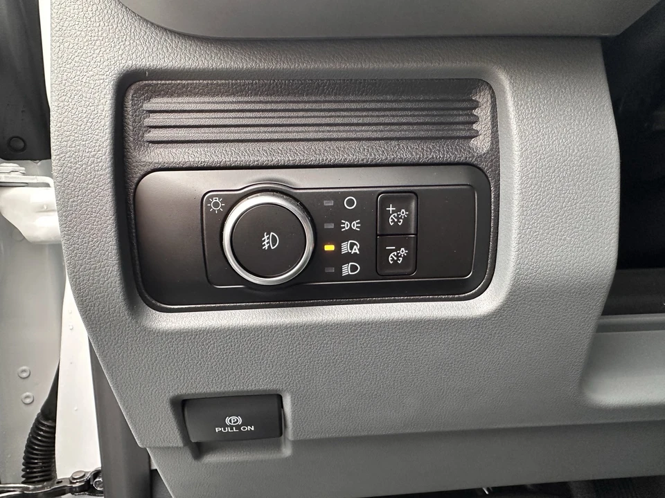 2025 Ford Super Duty 5th Gen - Image 16 of 21