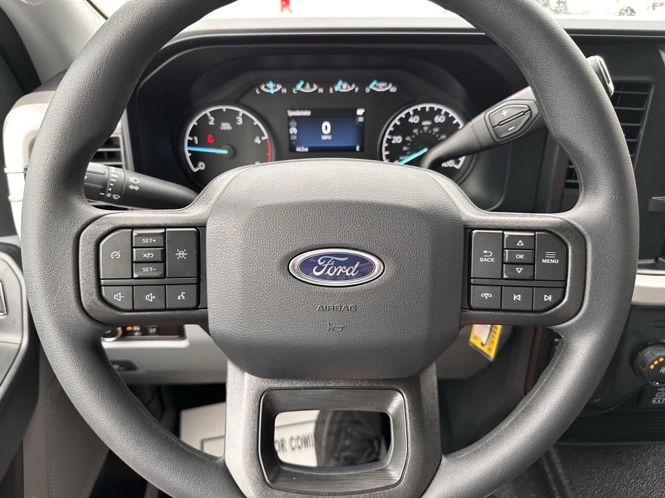 2025 Ford Super Duty 5th Gen - Image 18 of 21