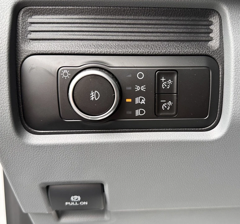 2025 Ford Super Duty 5th Gen - Image 16 of 21