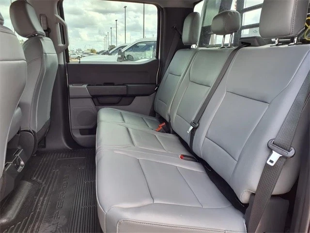 2025 Ford Super Duty 5th Gen - Image 4 of 10