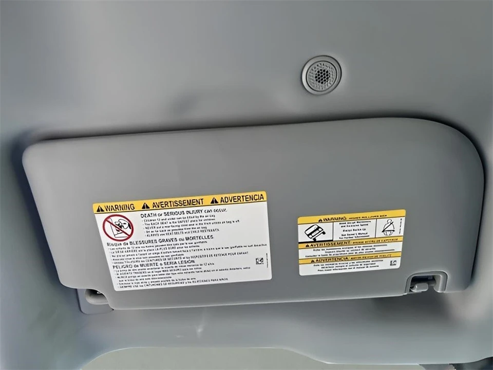2025 Ford Super Duty 5th Gen - Image 10 of 12