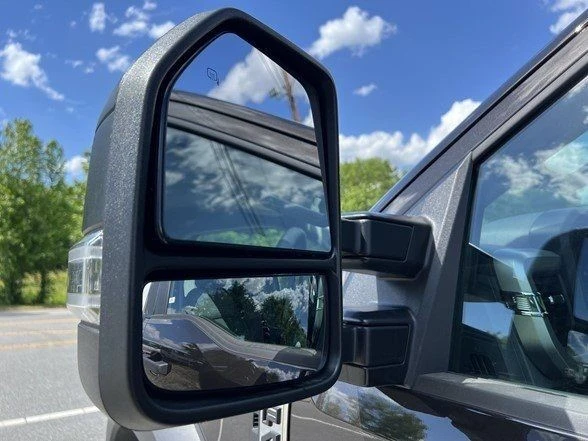 2025 Ford Super Duty 5th Gen - Image 5 of 12