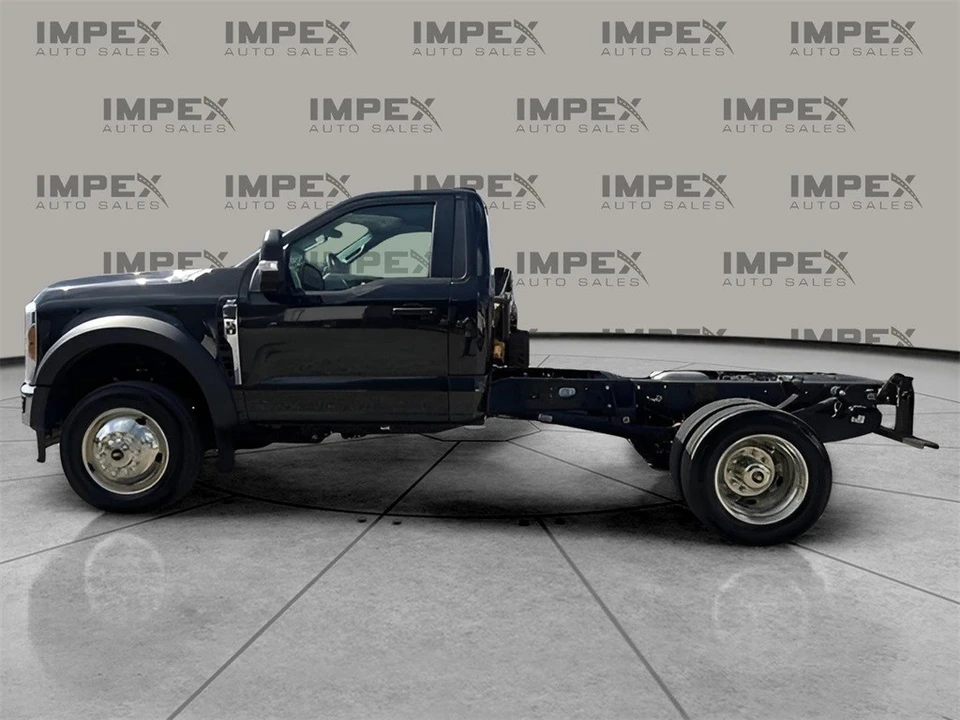 2025 Ford Super Duty 5th Gen - Image 3 of 12