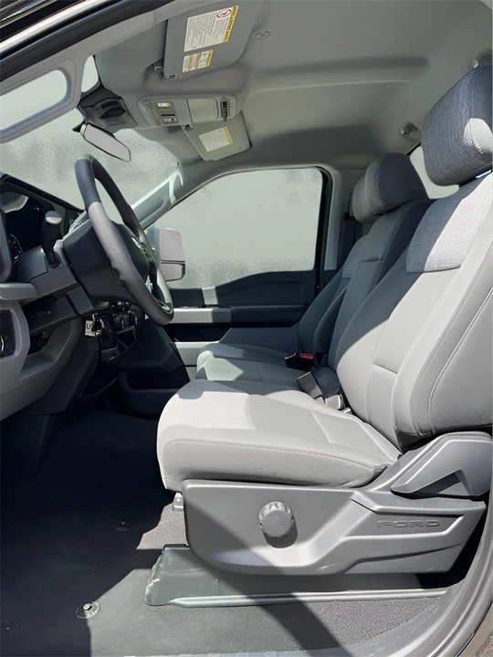 2025 Ford Super Duty 5th Gen - Image 9 of 12
