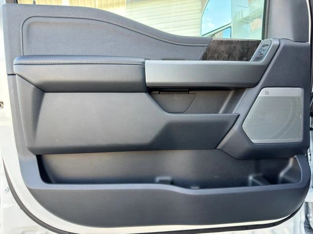 2025 Ford Super Duty 5th Gen - Image 12 of 21